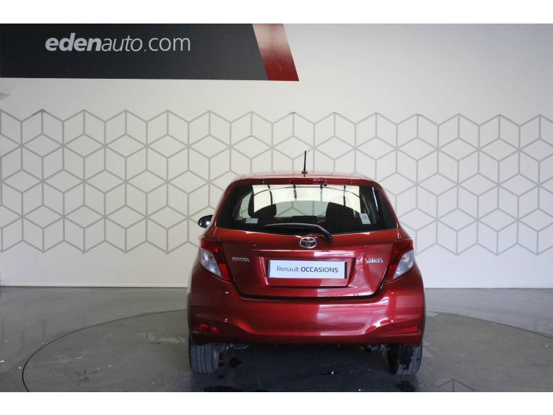 Photo 13 de l'offre de TOYOTA Yaris LCA2 90 D-4D Tendance à 8990€ chez Francepronet Car Center