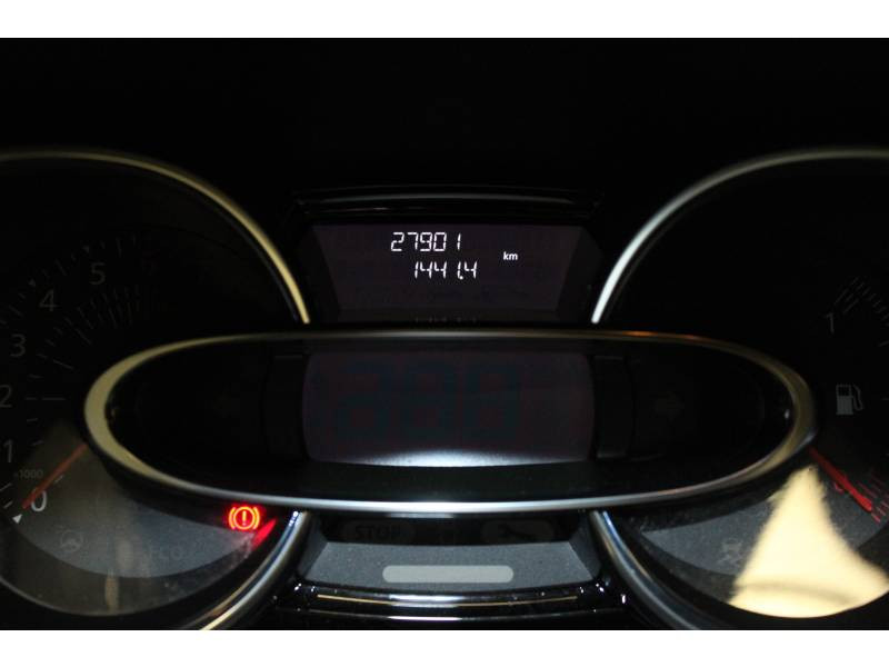 Photo 13 de l'offre de RENAULT Clio IV BUSINESS TCe 90 E6C à 10490€ chez Francepronet Car Center