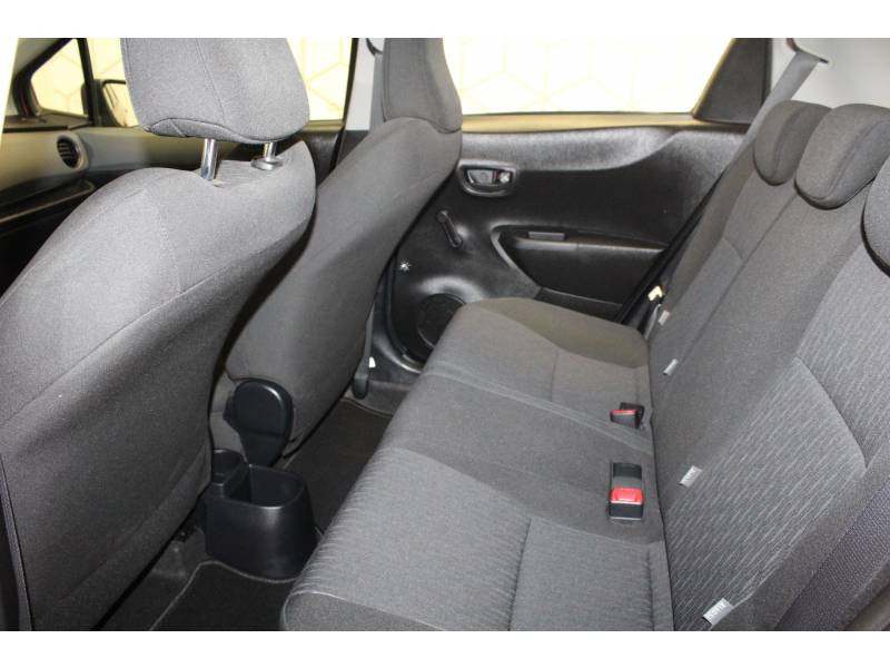 Photo 6 de l'offre de TOYOTA Yaris LCA2 90 D-4D Tendance à 8990€ chez Francepronet Car Center