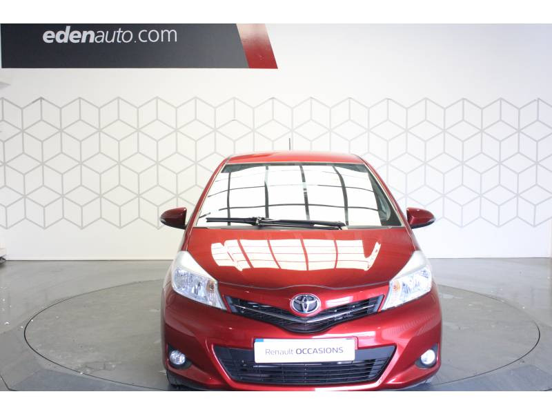 Photo 12 de l'offre de TOYOTA Yaris LCA2 90 D-4D Tendance à 8990€ chez Francepronet Car Center