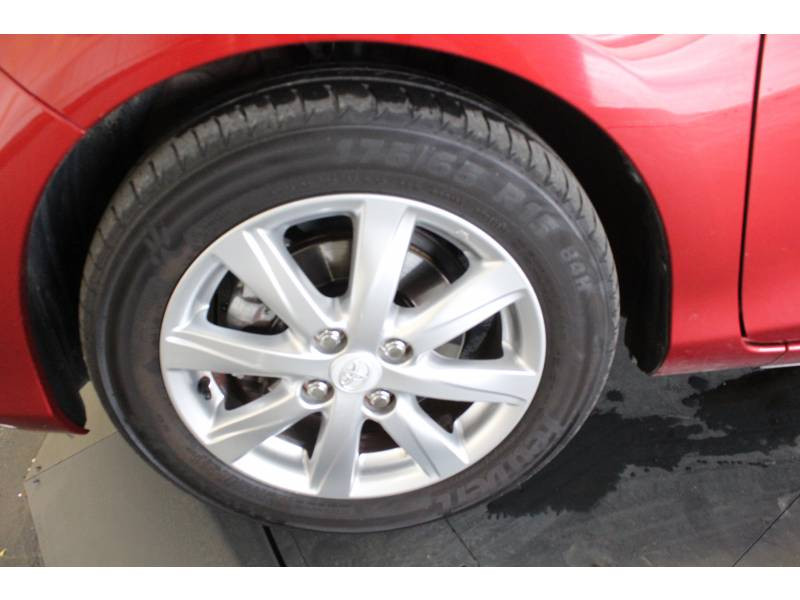 Photo 3 de l'offre de TOYOTA Yaris LCA2 90 D-4D Tendance à 8990€ chez Francepronet Car Center