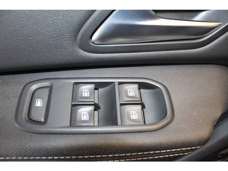 Photo 10 de l'offre de DACIA Duster TCe 130 FAP 4x2 Prestige à 16990€ chez Francepronet Car Center