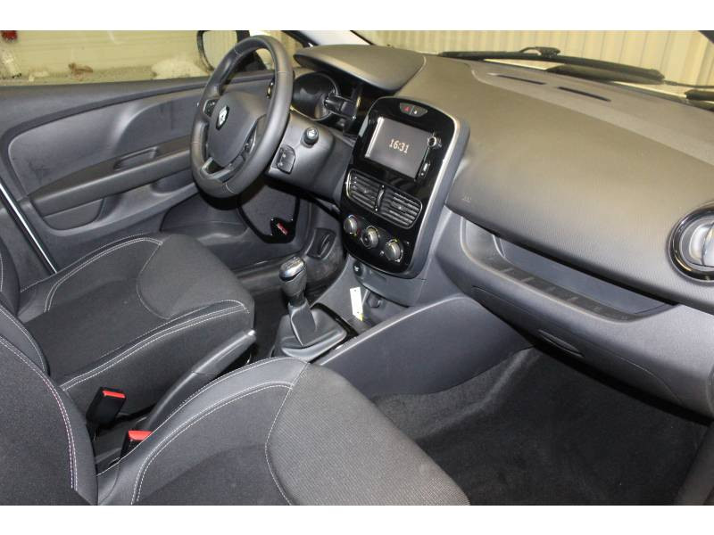 Photo 12 de l'offre de RENAULT Clio IV BUSINESS TCe 90 E6C à 10490€ chez Francepronet Car Center