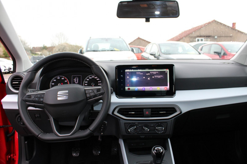 Photo 10 de l'offre de SEAT ARONA II TSI 90 CV STYLE ESSENCE+GNV GAZ GPS 3D FULL LED JA 16 RADAR BLUETOOTH RÃGULATEUR à 16900€ chez Bougel transactions