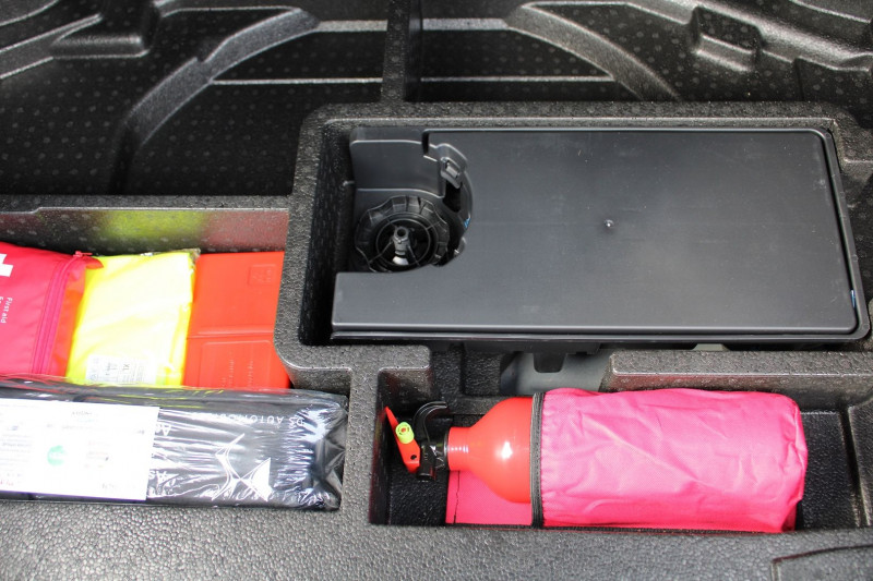 Photo 9 de l'offre de DS DS4 CROSSBACK III BASTILLE+ ESSENCE 130 CV EAT8 BOITE AUTO USB GPS SCREEN FULL LEDS RÃGULATEUR ESP à 23500€ chez Bougel transactions