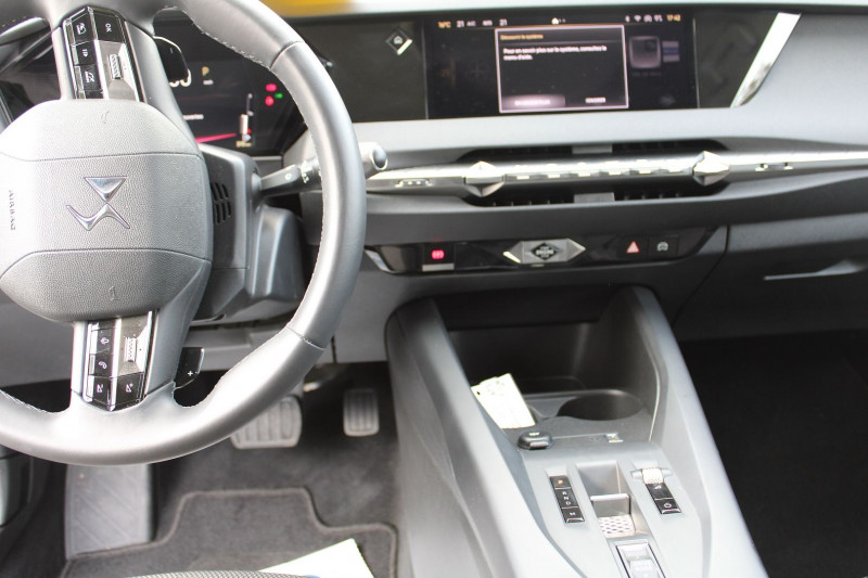 Photo 7 de l'offre de DS DS4 CROSSBACK III BASTILLE+ ESSENCE 130 CV EAT8 BOITE AUTO USB GPS SCREEN FULL LEDS RÃGULATEUR ESP à 23500€ chez Bougel transactions
