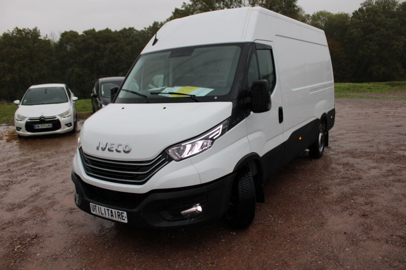 Photo 2 de l'offre de IVECO DAILY 35S 14 V12 OP CHAMPION 140 CV GPS 3D CAMÃRA RÃGULATEUR FULL LED TVA=29900 E HT à 35880€ chez Bougel transactions