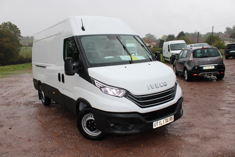 Iveco DAILY 35S 14 V12 OP CHAMPION 140 CV GPS 3D CAMÃRA RÃGULATEUR FULL LED TVA=29900 E HT Diesel BLANC UTILITAIRE Occasion à vendre