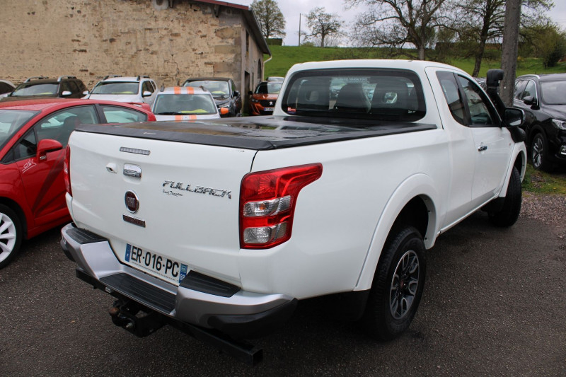 Photo 2 de l'offre de FIAT FULLBACK 2L4 JTD 180 CV SUPER CAB ADVENTURE "4X4" ATTELAGE RIDEAU CAMÃRA TVA=20825 E HT à 24500€ chez Bougel transactions