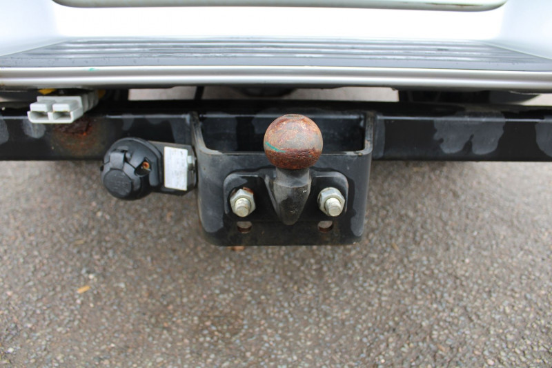 Photo 9 de l'offre de FIAT FULLBACK 2L4 JTD 180 CV SUPER CAB ADVENTURE "4X4" ATTELAGE RIDEAU CAMÃRA TVA=20825 E HT à 24500€ chez Bougel transactions