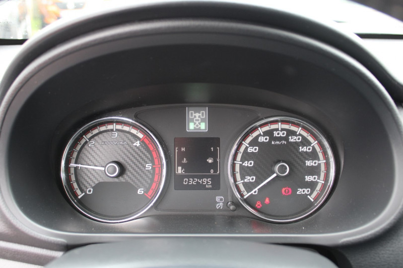 Photo 18 de l'offre de FIAT FULLBACK 2L4 JTD 180 CV SUPER CAB ADVENTURE "4X4" ATTELAGE RIDEAU CAMÃRA TVA=20825 E HT à 24500€ chez Bougel transactions