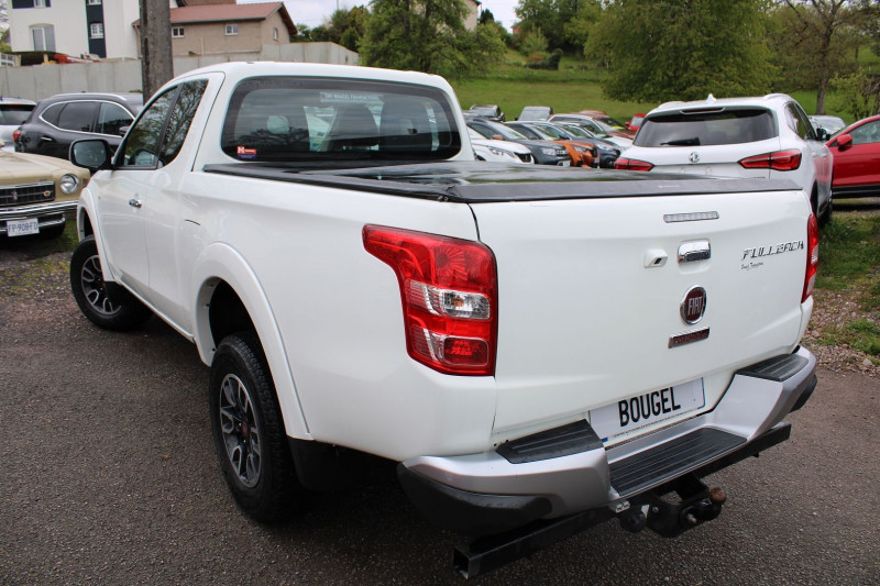 Photo 6 de l'offre de FIAT FULLBACK 2L4 JTD 180 CV SUPER CAB ADVENTURE "4X4" ATTELAGE RIDEAU CAMÃRA TVA=20825 E HT à 24500€ chez Bougel transactions