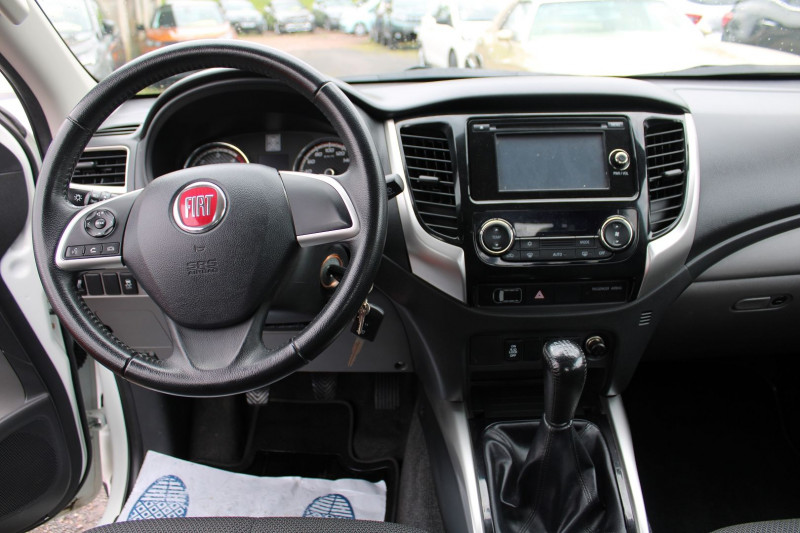 Photo 12 de l'offre de FIAT FULLBACK 2L4 JTD 180 CV SUPER CAB ADVENTURE "4X4" ATTELAGE RIDEAU CAMÃRA TVA=20825 E HT à 24500€ chez Bougel transactions