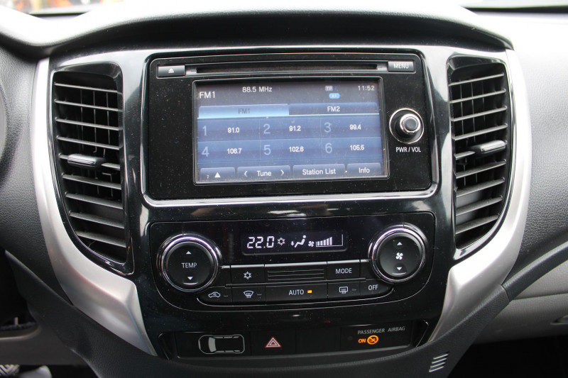 Photo 15 de l'offre de FIAT FULLBACK 2L4 JTD 180 CV SUPER CAB ADVENTURE "4X4" ATTELAGE RIDEAU CAMÃRA TVA=20825 E HT à 24500€ chez Bougel transactions