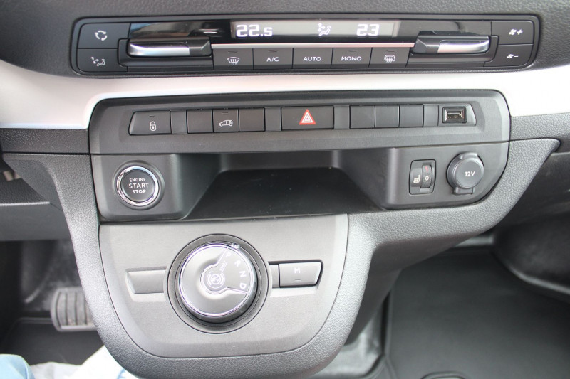 Photo 17 de l'offre de FIAT SCUDO 4 L2 AFFAIRE 2L HDI 145 CV WEBASTO ATTELAGE CAMÃRA BOITE AUTO EAT-8 TVA=23250 E HT à 27900€ chez Bougel transactions