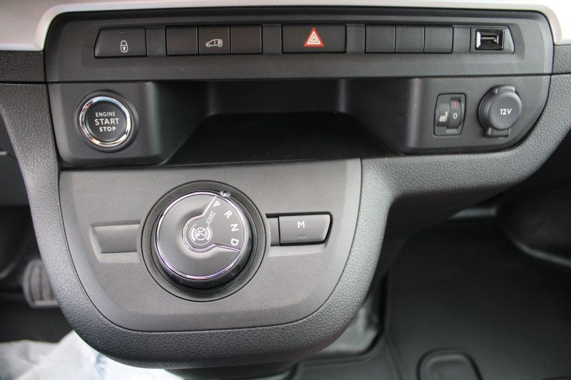 Photo 15 de l'offre de FIAT SCUDO 4 L2 AFFAIRE 2L HDI 145 CV WEBASTO ATTELAGE CAMÃRA BOITE AUTO EAT-8 TVA=23250 E HT à 27900€ chez Bougel transactions