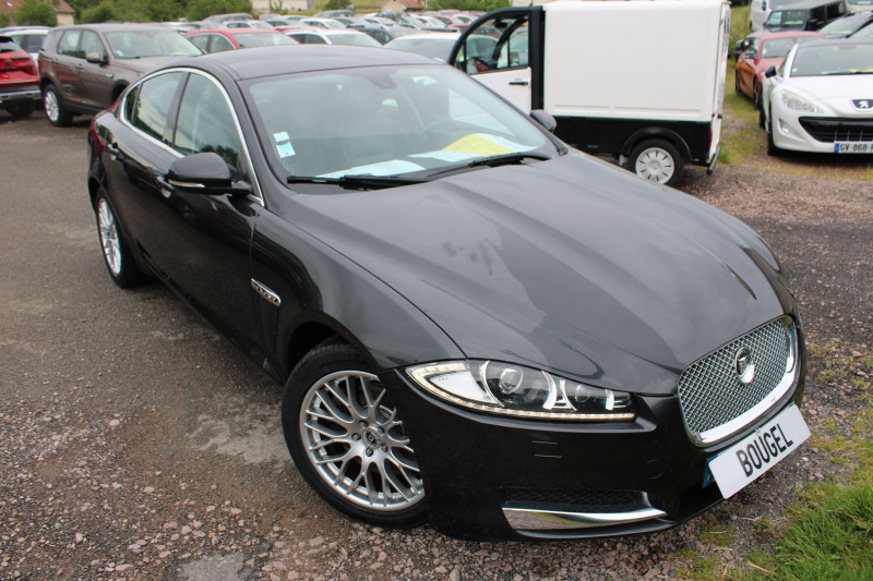 Jaguar XF PACK LUXE 2L2 DIESEL 200 CV PROBLEME ELECTRONIQUE VENTE A MARCHAND EN L ÃTAT Diesel NOIR DIAMANT Occasion à vendre