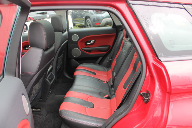 Photo 12 de l'offre de LAND-ROVER EVOQUE 2L2 TD4 DYNAMIC 4X4 LUXE 150 CV BOITE AUTO CUIR BICOLOR GPS USB JA 19 REGULATEUR à 18900€ chez Bougel transactions