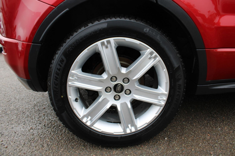 Photo 9 de l'offre de LAND-ROVER EVOQUE 2L2 TD4 DYNAMIC 4X4 LUXE 150 CV BOITE AUTO CUIR BICOLOR GPS USB JA 19 REGULATEUR à 18900€ chez Bougel transactions