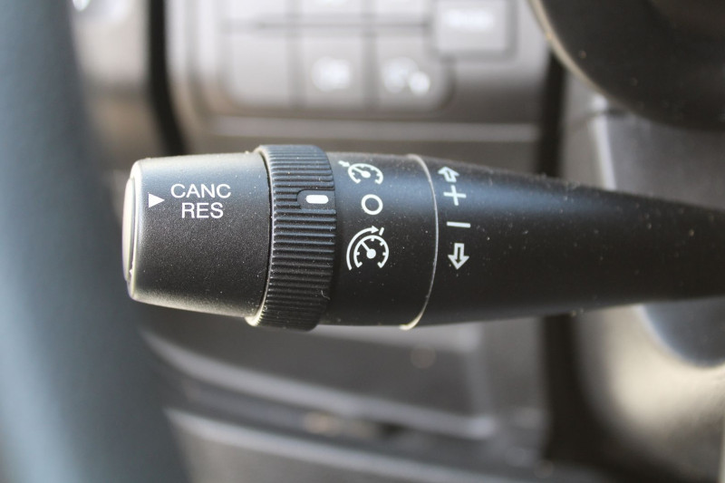 Photo 12 de l'offre de CITROEN JUMPER 35 L2H2 CONFORT 2L BLUEHDI 130 CV BOITE 6V GPS USB REGULATEUR BLUETOOTH 7 PLACES à 18900€ chez Bougel transactions