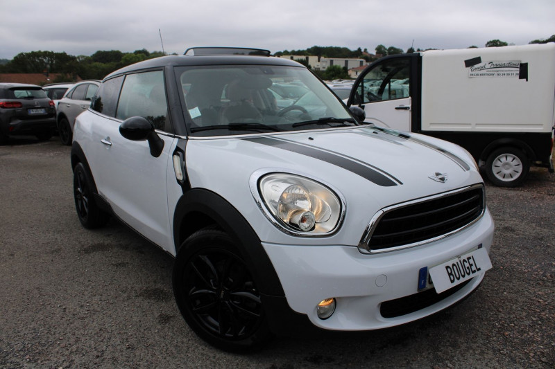 Mini PACEMAN COOPER 122 CV ESSENCE CLIM CUIR SPORT AUDIO TOIT OUVRANT PANO JA 17 RÃGULATEUR Essence BLANC TOIT NOIR Occasion à vendre