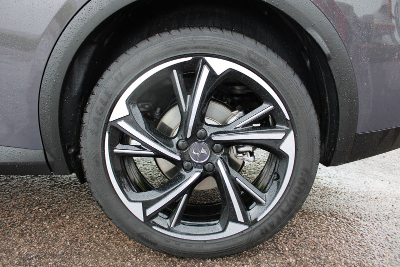 Photo 9 de l'offre de DS DS 7 CROSSBACK II DIESEL ANTOINE DE SAINT EXUPERY VOL DE NUIT BOITE AUTO EAT8 FULL ÃQUIPÃE  130 CV à 39990€ chez Bougel transactions