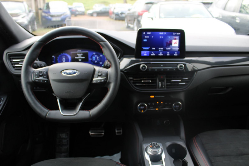 Photo 12 de l'offre de FORD KUGA 4 ST-LINE 2L5 HYBRID 225 CV PHEV GPS 3D CAMÃRA FULL LED I-COKPIT RE BOITE AUTO CVT à 18500€ chez Bougel transactions