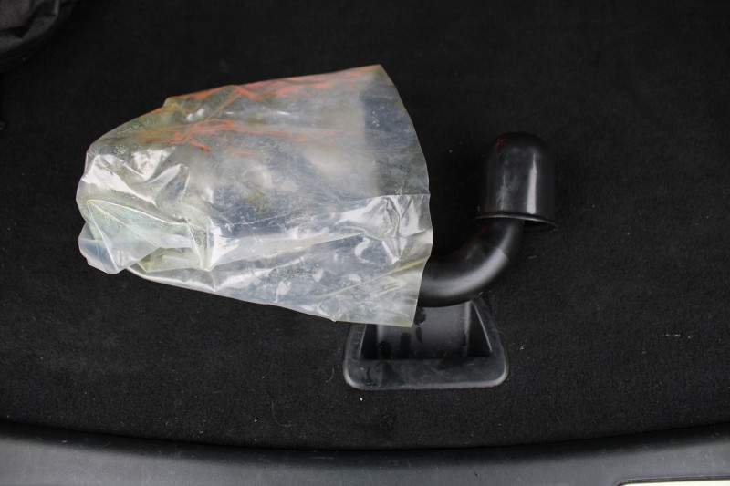 Photo 6 de l'offre de LAND-ROVER EVOQUE 2L2 TD4 DYNAMIC 4X4 LUXE 150 CV BOITE AUTO CUIR BICOLOR GPS USB JA 19 REGULATEUR à 18900€ chez Bougel transactions