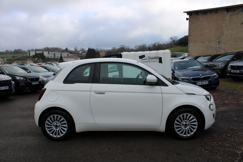 Photo 5 de l'offre de FIAT 500 III ACTION 24 KWH ELECT BVA CLIMAT U.CONNECT GPS ÃCRAN 3D RÃGULATEUR BLUETOOTH LEDS à 10900€ chez Bougel transactions