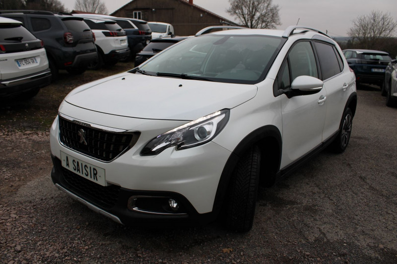 Photo 4 de l'offre de PEUGEOT 2008 II 1L5 BLUEHDI 100 CV ALLURE GPS USB MI CUIR REGULATEUR BLUETOOTH JA 17  CLIM AUTO à 13200€ chez Bougel transactions