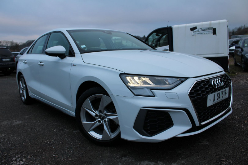 Audi A3 BERLINE S-LINE 35 TFSI 150 CV GPS 3D I-COKPIT RE USB JA 17 FULL LED ATTELAGE RÃGULATEUR Essence BLANC ALPIN Occasion à vendre