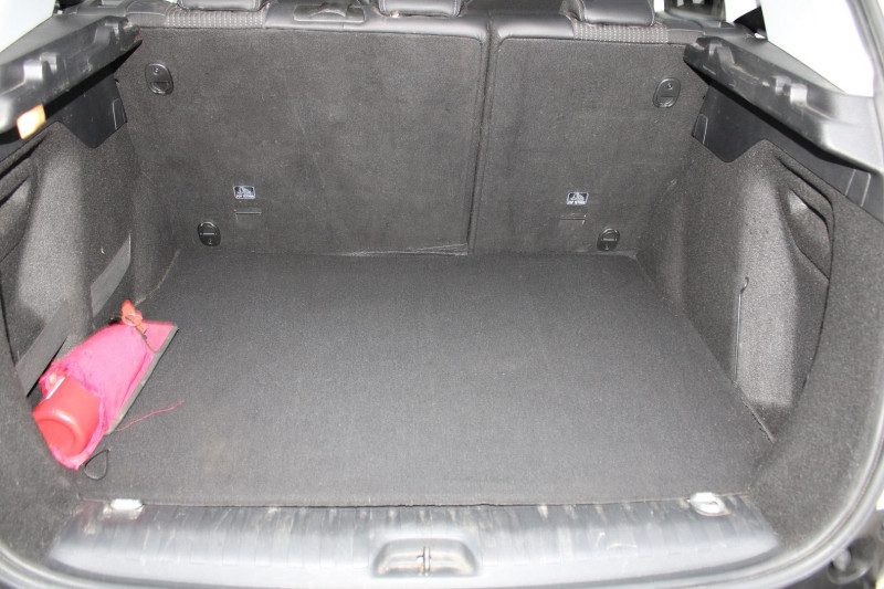 Photo 6 de l'offre de PEUGEOT 2008 II 1L5 BLUEHDI 100 CV ALLURE GPS USB MI CUIR REGULATEUR BLUETOOTH JA 17  CLIM AUTO à 13200€ chez Bougel transactions