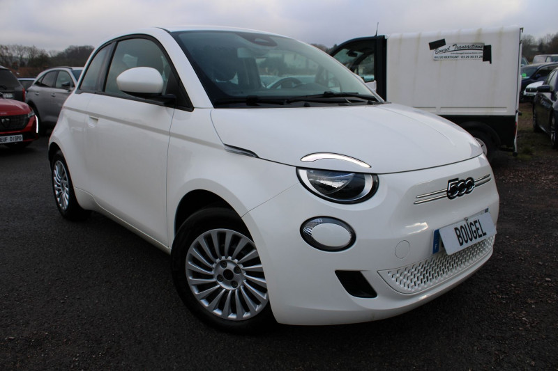 Fiat 500 III ACTION 24 KWH ELECT BVA CLIMAT U.CONNECT GPS ÃCRAN 3D RÃGULATEUR BLUETOOTH LEDS Electrique BLANC CRISTAL Occasion à vendre