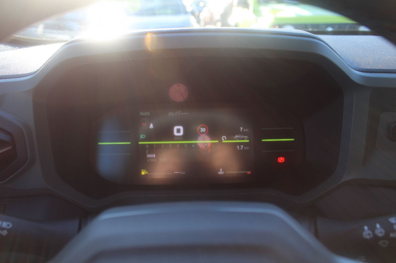 Photo 13 de l'offre de DACIA DUSTER VI EXTREME 4X4 TCE 130 CV BOITE 6V CAMÃRA GPS LINK USB JA 17 REGULATEUR BLUETOOTH à 27900€ chez Bougel transactions