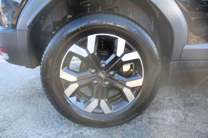 Photo 8 de l'offre de DACIA DUSTER VI EXTREME 4X4 TCE 130 CV BOITE 6V CAMÃRA GPS LINK USB JA 17 REGULATEUR BLUETOOTH à 27900€ chez Bougel transactions