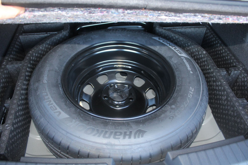 Photo 7 de l'offre de DACIA DUSTER VI EXTREME 4X4 TCE 130 CV BOITE 6V CAMÃRA GPS LINK USB JA 17 REGULATEUR BLUETOOTH à 27900€ chez Bougel transactions