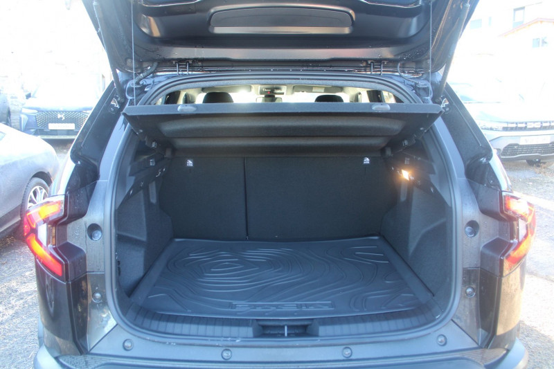 Photo 6 de l'offre de DACIA DUSTER VI EXTREME 4X4 TCE 130 CV BOITE 6V CAMÃRA GPS LINK USB JA 17 REGULATEUR BLUETOOTH à 27900€ chez Bougel transactions