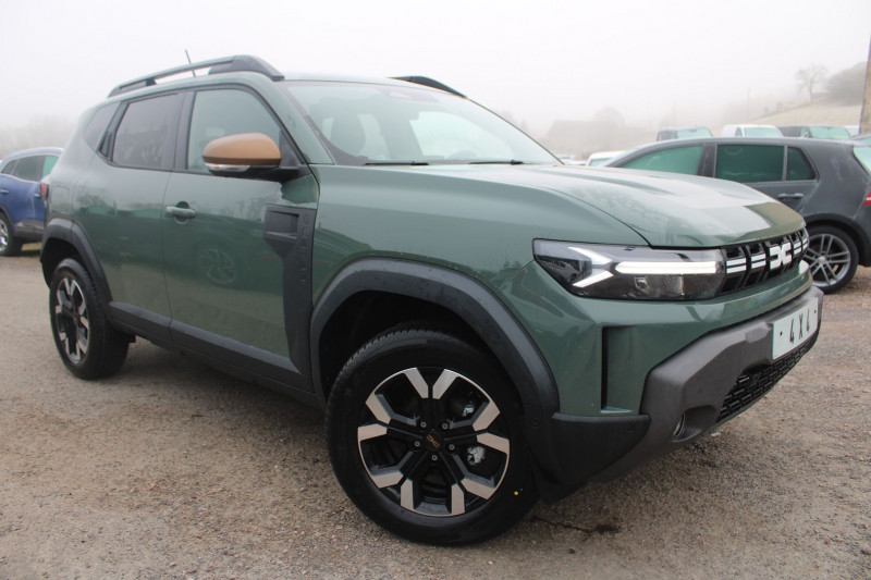 Dacia DUSTER VI EXTREME TCE 130 CV "4X4" GPS 3D I-COKPIT CAMÃRA 360Â° JA 17 FULL LED PACK HIVER Essence LICHEN KAKI Occasion à vendre