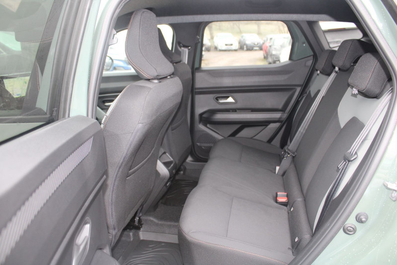 Photo 10 de l'offre de DACIA DUSTER VI EXTREME TCE 130 CV "4X4" GPS 3D I-COKPIT CAMÃRA 360Â° JA 17 FULL LED PACK HIVER à 27990€ chez Bougel transactions