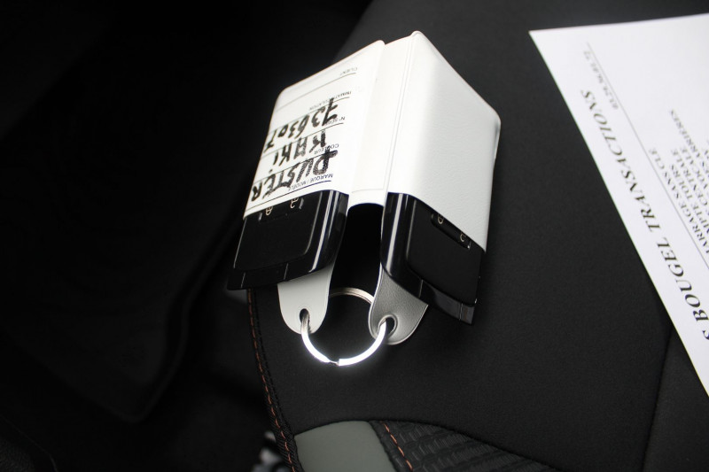 Photo 19 de l'offre de DACIA DUSTER VI EXTREME TCE 130 CV "4X4" GPS 3D I-COKPIT CAMÃRA 360Â° JA 17 FULL LED PACK HIVER à 27990€ chez Bougel transactions