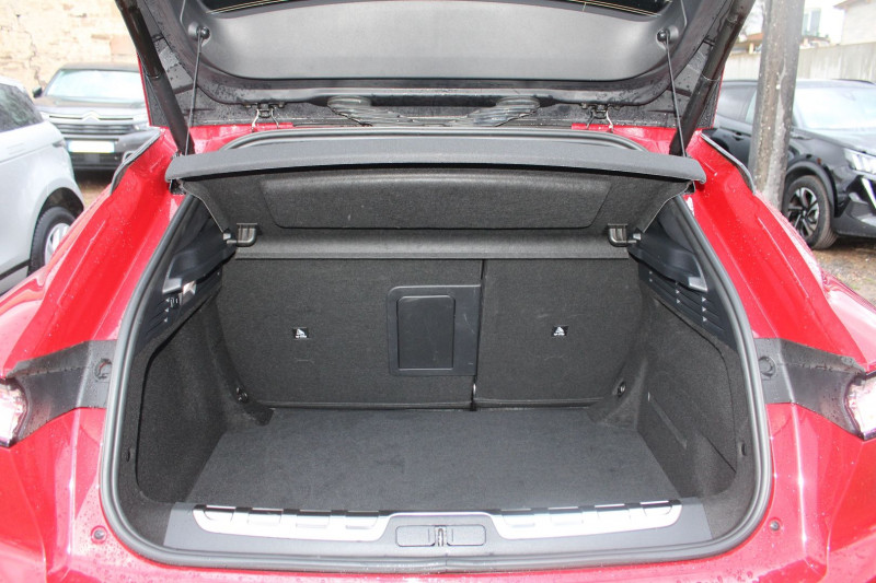 Photo 6 de l'offre de DS DS4 CROSS III HDI 130 CV GPS 3D CAMÃRA FULL LED I-COKPIT JA 19 TOIT PANO USB BOITE AUTO EAT-8 à 28900€ chez Bougel transactions