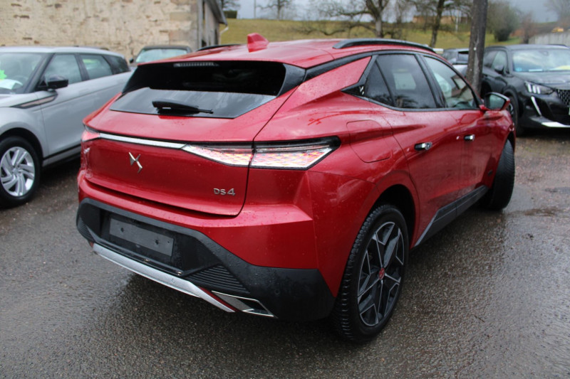 Photo 2 de l'offre de DS DS4 CROSS III HDI 130 CV GPS 3D CAMÃRA FULL LED I-COKPIT JA 19 TOIT PANO USB BOITE AUTO EAT-8 à 28900€ chez Bougel transactions