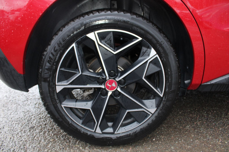 Photo 8 de l'offre de DS DS4 CROSS III HDI 130 CV GPS 3D CAMÃRA FULL LED I-COKPIT JA 19 TOIT PANO USB BOITE AUTO EAT-8 à 28900€ chez Bougel transactions