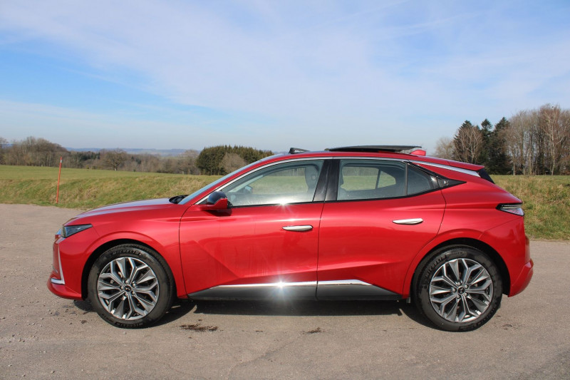 Photo 5 de l'offre de DS DS4 CROSSBACK III TROCADERO HDI 130 CV USB GPS 3D CAMÃRA FULL LED TOIT PANO JA 19 BOITE AUTO EAT-8 à 28900€ chez Bougel transactions