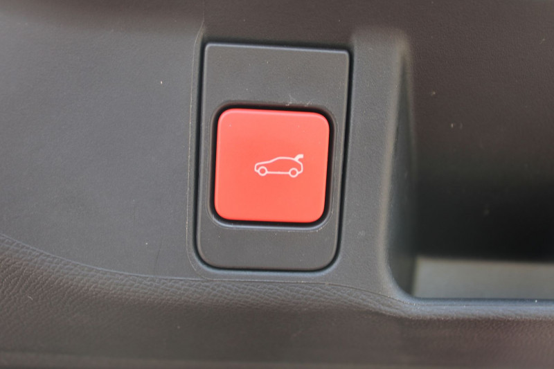 Photo 7 de l'offre de DS DS4 CROSSBACK III TROCADERO HDI 130 CV USB GPS 3D CAMÃRA FULL LED TOIT PANO JA 19 BOITE AUTO EAT-8 à 28900€ chez Bougel transactions