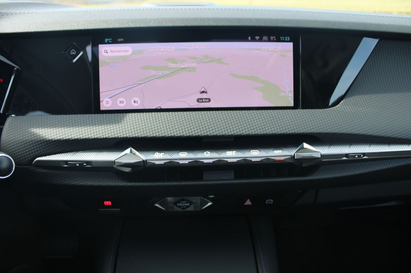 Photo 14 de l'offre de DS DS4 CROSSBACK III TROCADERO HDI 130 CV USB GPS 3D CAMÃRA FULL LED TOIT PANO JA 19 BOITE AUTO EAT-8 à 28900€ chez Bougel transactions