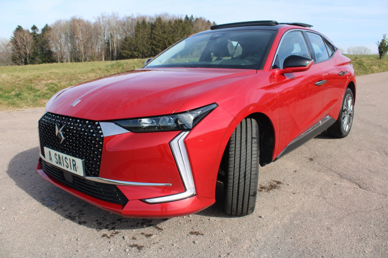 Photo 4 de l'offre de DS DS4 CROSSBACK III TROCADERO HDI 130 CV USB GPS 3D CAMÃRA FULL LED TOIT PANO JA 19 BOITE AUTO EAT-8 à 28900€ chez Bougel transactions