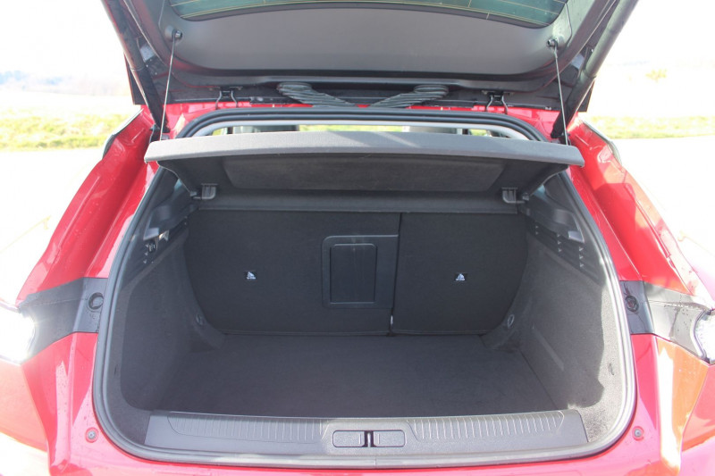 Photo 6 de l'offre de DS DS4 CROSSBACK III TROCADERO HDI 130 CV USB GPS 3D CAMÃRA FULL LED TOIT PANO JA 19 BOITE AUTO EAT-8 à 28900€ chez Bougel transactions