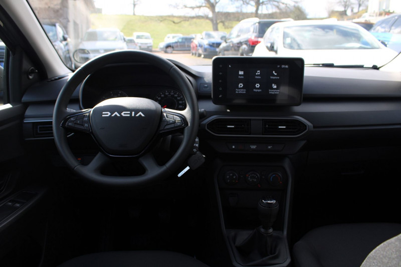 Photo 9 de l'offre de DACIA SANDERO 5 SCE ESSENCE CITY CLIM GPS CARPLAY AUDIO USB FULL LED RADAR BLUETOOTH RÃGULATEUR à 14990€ chez Bougel transactions