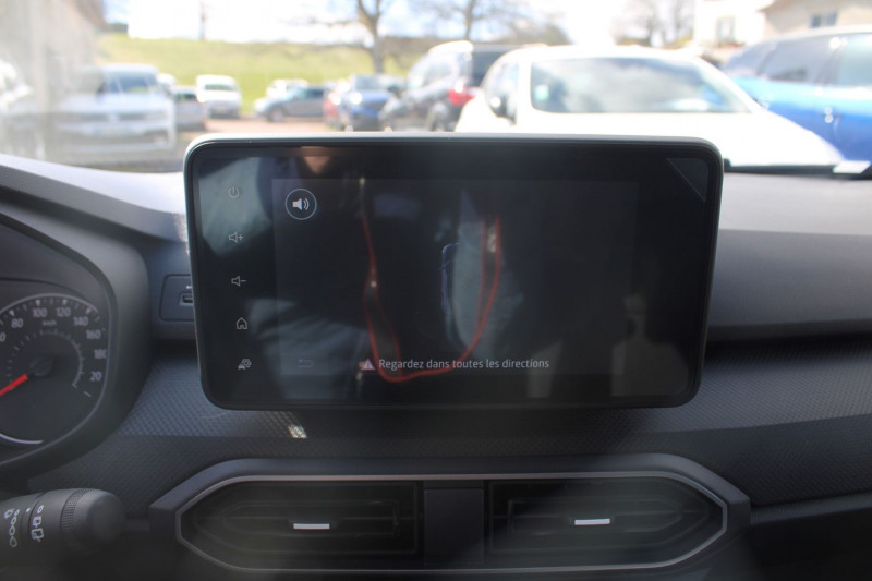 Photo 12 de l'offre de DACIA SANDERO 5 SCE ESSENCE CITY CLIM GPS CARPLAY AUDIO USB FULL LED RADAR BLUETOOTH RÃGULATEUR à 14990€ chez Bougel transactions